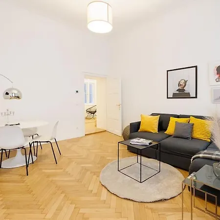 Franz 21 - Typical Viennese In The Heart Of * Vienne