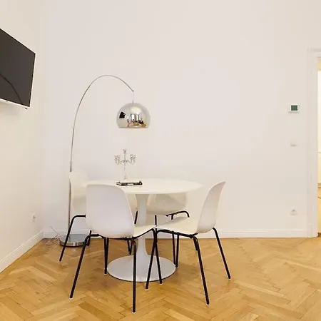 Apartment Franz 21 - Typical Viennese In The Heart Of *