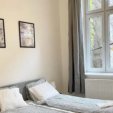 City-center-apartment Hip Area, Big & New
