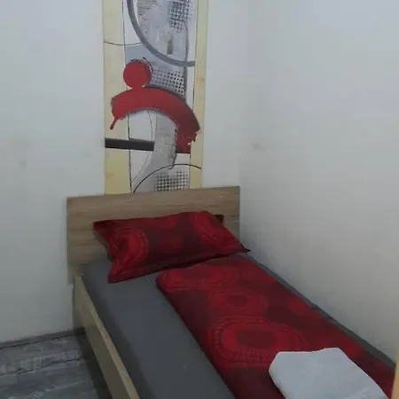 Economic 4p Wg Apartment *