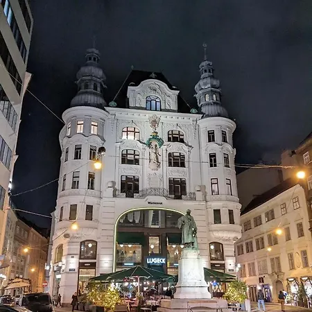 High In At Stephansplatz Appartement *