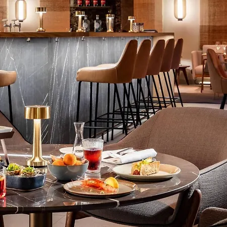 The Ritz-carlton, Hotel Viena