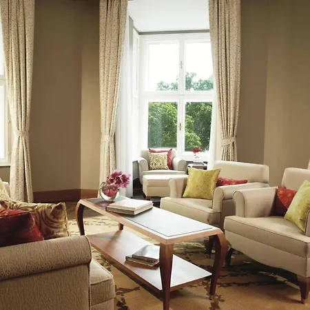 Hotel The Ritz-carlton,