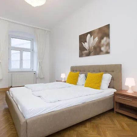 Apartment Cozy And Brand New 1 Bedroom In *
