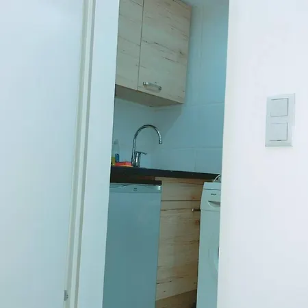 Premier Studio 2p Lg * Vienna