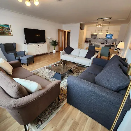 Lovely For 4 On The Danube River - Private Parking * Viena