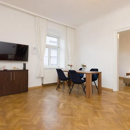 Apartment Cozy And Brand New 1 Bedroom In *