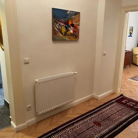 S&e Apartment *