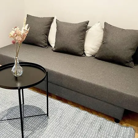 City-center-apartment Hip Area, Big & New *