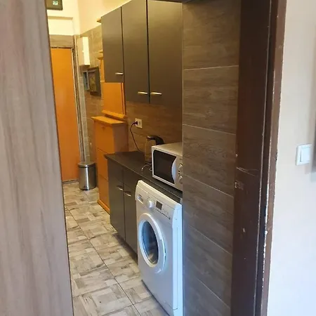 Economic 4p Wg Apartment Vienna