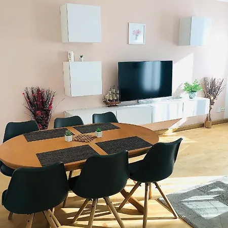 Apartment 75m² At Belvedere Palace *