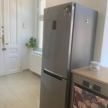 Super Location Train Metro Bahnhof Meidling Single Apartment *