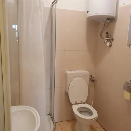 Apartment Spacious Near The Center *