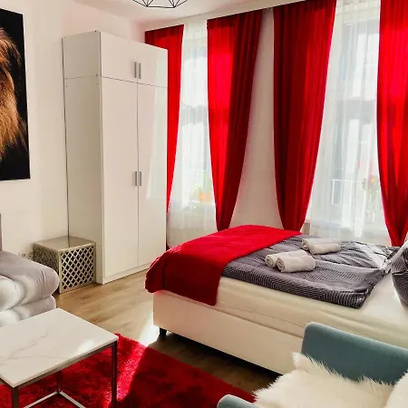 & Business 1150 Apartment