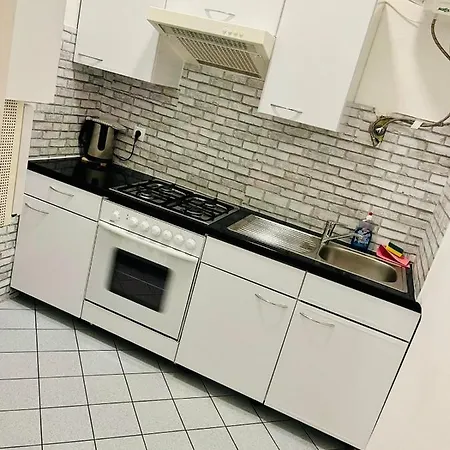 & Business 1150 Apartment *