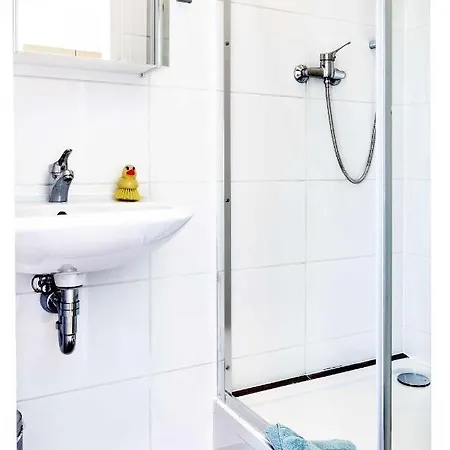 & Business 1150 * Vienna