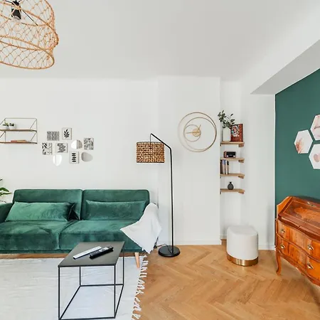 The 15's Apartment