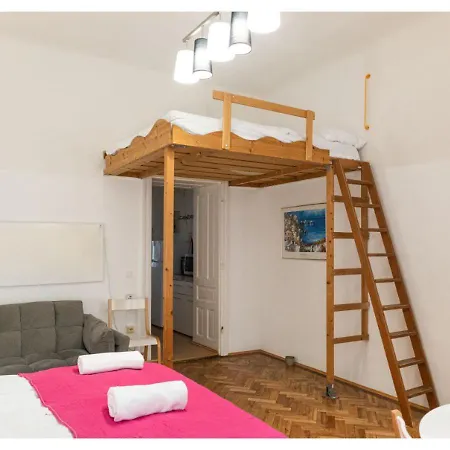 Apartment Optimal Apartment, 5 Persons, Long Discount *