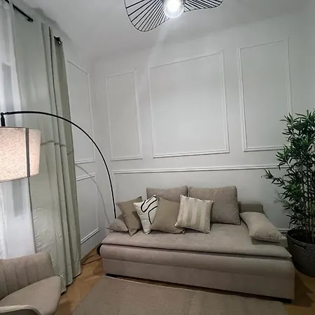 Malfattigasse 19, 22 * Vienna
