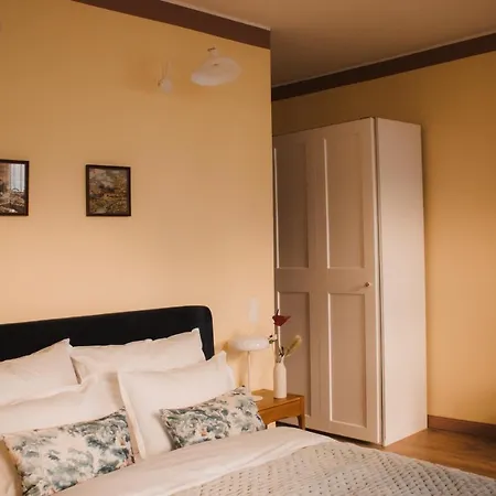 Bed & Breakfast Oak House 4*
