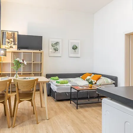 Apartment Trendy By Jr *
