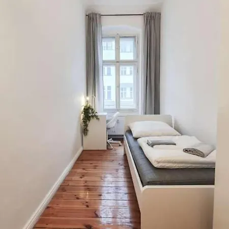 Homestay Tomi's Unterkunft / Privatzimmer Vienna
