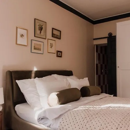 Oak House Bed & Breakfast 4*