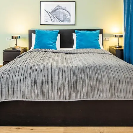 Jimmy's Emerald Aparthotel 4*