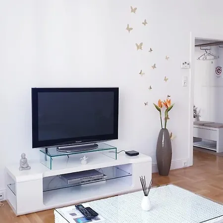 Apartment Wonderful 2-bedroom Belvedere