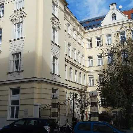 Jugendstil Garconniere Apartman Bécs