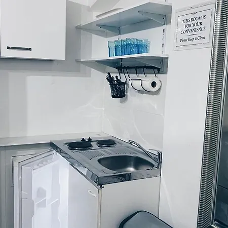 Apartment Space One - Simple Living In The Center *