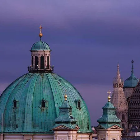 180m2 Penthouse, Luxury Next To Karlskirche And Parking Included