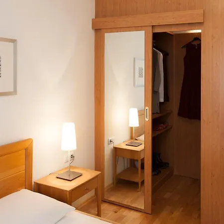 Im 2ten Business Viena