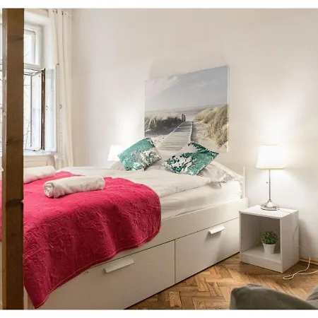 Apartmán Optimal Apartment, 5 Persons, Long Discount