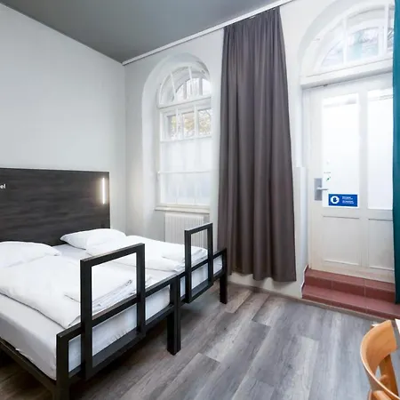 A&o Stadthalle Hostel *