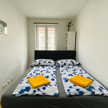 Feel The Klimt No1 Near Main Train Station - Hbf Apartment Vienna