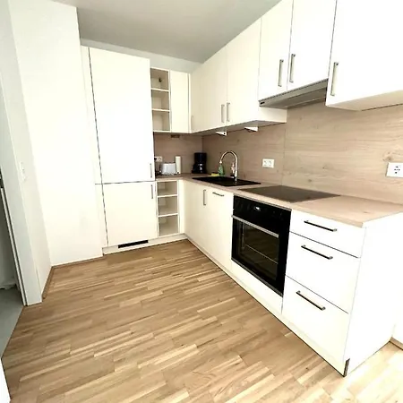 Forsthaus 27 Free Garage Apartment *