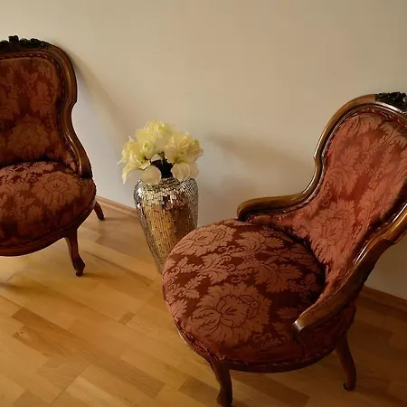 Urban Living Belvedere Studio Apartment *