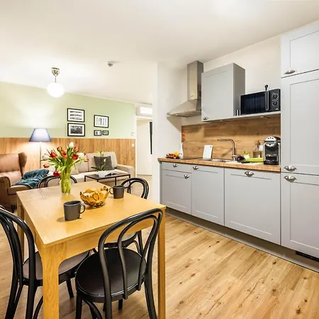 Jimmy's Lory Apart-hotel 3*