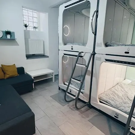 Apartment Space One - Simple Living In The Center *