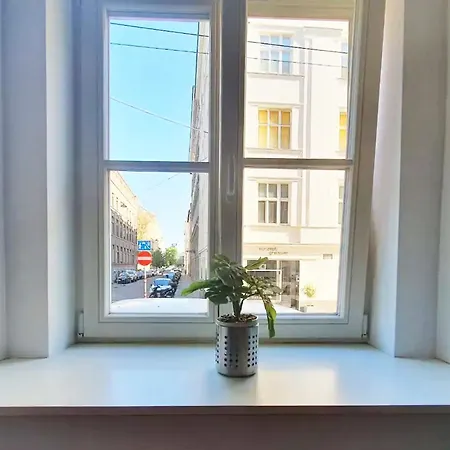 Lovely Modern Historical 1-bedroom * Vienna