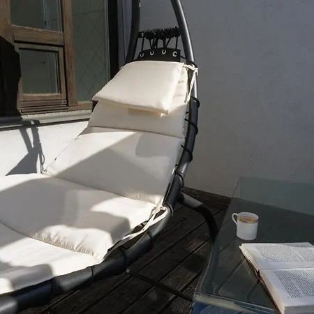 180m2 Penthouse, Luxury Next To Karlskirche And Parking Included
