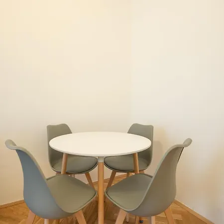 Apartment Modern Hotel-styled In The Second District Of Vienna. Vienna