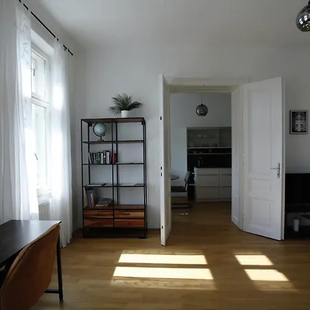 Casa Nostra - Moderne Lichtdurchflutete Am Augarten