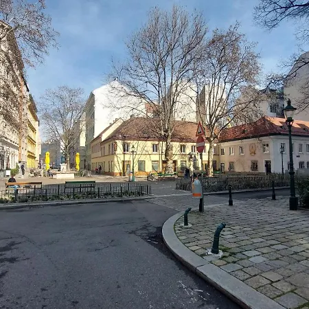 Am Sobieskiplatz By Interhome Apartment