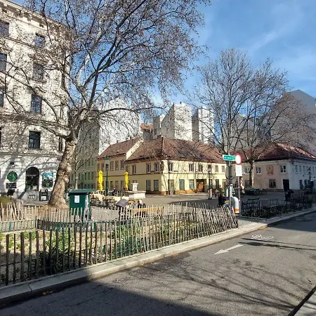 Apartment Am Sobieskiplatz By Interhome