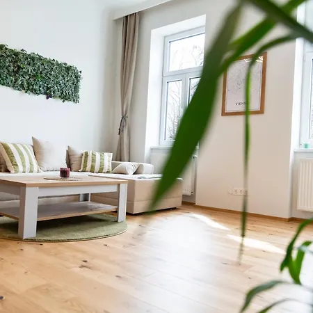 Cozy, Generous - 10 Min To City-centre - Contactless 24h Check-in Apartment