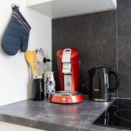 Apartment Cozy, Generous - 10 Min To City-centre - Contactless 24h Check-in