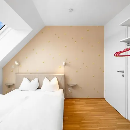 Apartment Ding Design In Brigittenau *