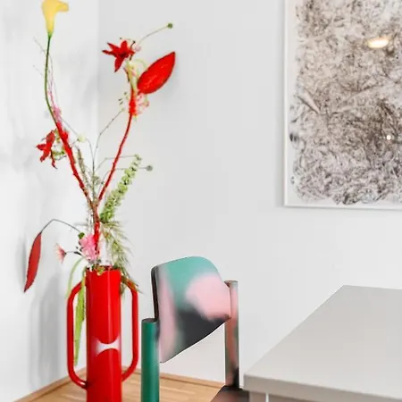 Ding Design In Brigittenau *